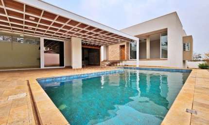 Casa térrea à venda no Condomínio Vale das Samambaias, próximo a Rua Santa Rita - Franca/SP.