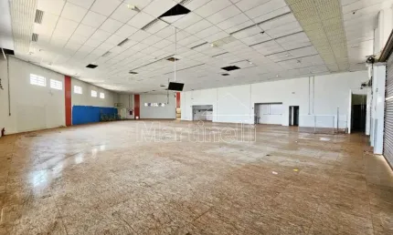 Galpão comercial de 2.186m² de área de terreno e 878m² de área construida para locação, próximo ao Parque Carlos Raya - Bairro Jardim Botânico, Ribeirão Preto/SP.
