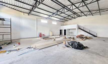 Salão comercial de 400m² de área construida para locação, próximo à Avenida Miguel Padulla - Bairro Belvedere, Ribeirão Preto/SP.