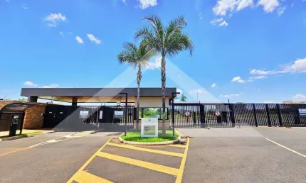 Casa térrea à venda no Condomínio Vivendas da Mata, próximo ao Shopping Iguatemi - Ribeirão Preto/SP.