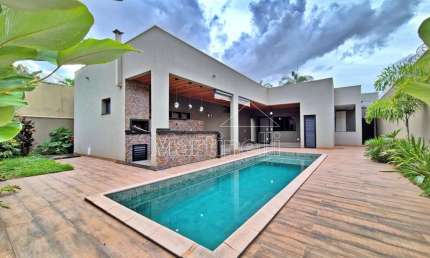 Casa térrea à venda, próximo à UNAERP - Ribeirão Preto/SP.