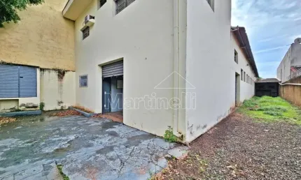 Prédio Comercial para Locação: 440m² de área construída, próximo à Avenida Brasil - Vila Carvalho, Ribeirão Preto.