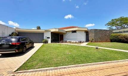 Casa térrea comercial à venda no Bairro Ribeirânia, localizado na Avenida Costábile Romano, próximo a Unaerp - Ribeirão Preto/SP.