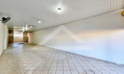 Salão comercial para locação no Centro, próximo ao Posto Petrobras - Cravinhos/SP