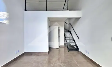 Salão comercial para locação no bairro jardim irajá, próximo av. leais paulista - ribeirão preto/sp.