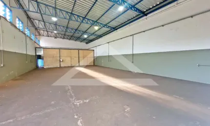 Galpão comercial para venda e locação no Bairro Avelino Palma, próximo à Av. Brasil - Ribeirão Preto/SP.