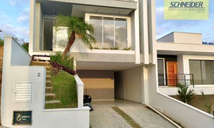 Casa com 3 dormitórios à venda no bairro Capitais em Timbó/SC