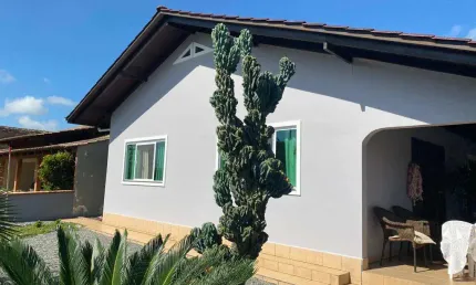 Casa com 3 dormitórios à venda no bairro Nações em Timbó/SC