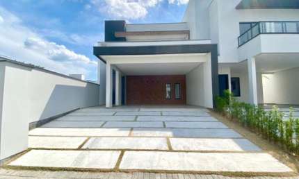 Casa com 3 dormitórios à venda no bairro Capitais em Timbó/SC