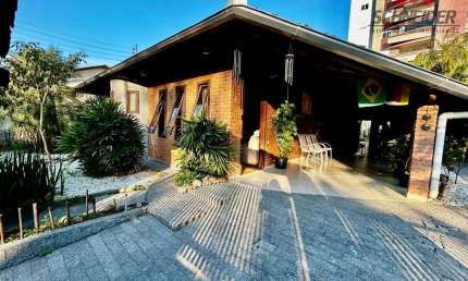Casa com 3 dormitórios à venda no bairro Imigrantes em Timbó/SC