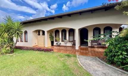 Casa com 3 dormitórios à venda no bairro Capitais em Timbó/SC