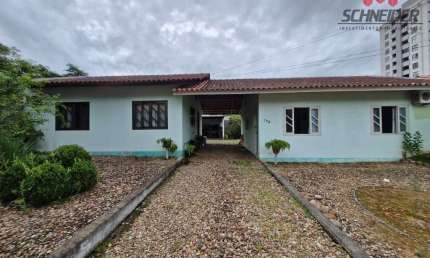 Casa com 2 dormitórios à venda no bairro Estados em Timbó/SC