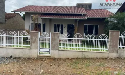 Casa com 3 dormitórios à venda no bairro Estados em Timbó/SC