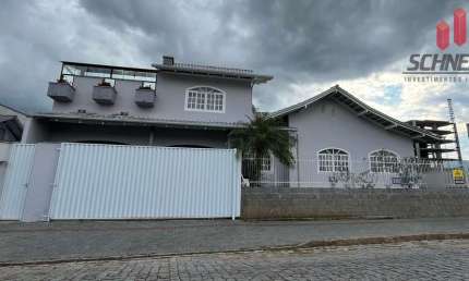 Casa com 3 dormitórios à venda no bairro Nações em Timbó/SC