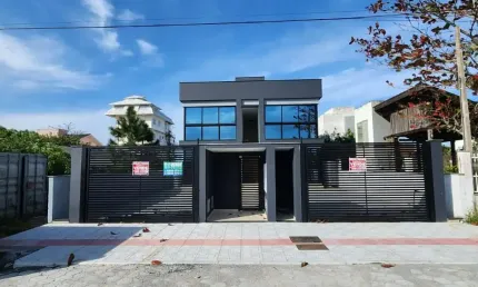 Apartamento com 3 quartos na Beira da Praia da Pinheira