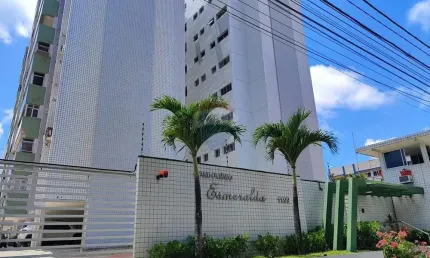 Apartamento 3/4 com 139M² No Condomínio Esmeralda - Tirol