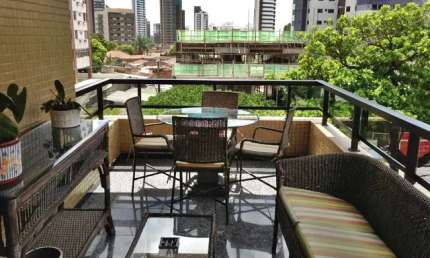 Apartamento 04 Suítes 245M² No Monte SinaI - Petrópolis