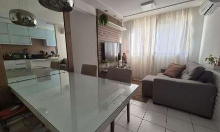 Belissimo Apartamento 2/4 Reformado Projetado No Ecopark Cond Clube