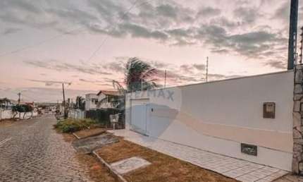Casa 3/4  800m² de Terreno na Avenida Maria Lacerda - Nova Parnamirim