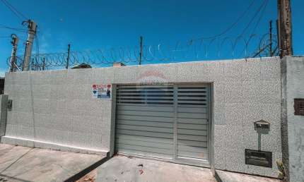 Oferta!! Lida Casa 4/4 com 450m² No Conjunto Ponta Negra