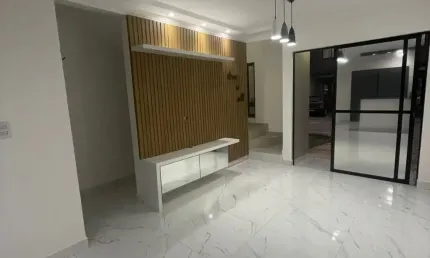 Linda Casa Sombra 87m² 02 Suítes no Porto Boulevard III - Parque das Arvores