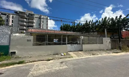 Oferta!! Casa 3/4 com 350M² Para Venda No Barro Vermelho