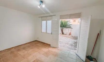 Apartamento para locação 2/4 + escritório 90m² em capim macio