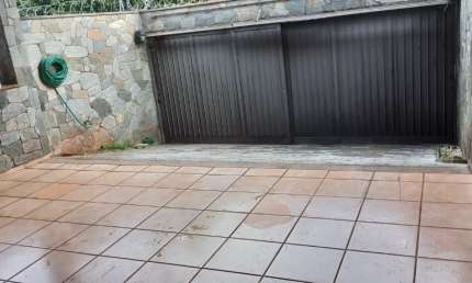 Casa à Venda no Bairro Vila Tibério – Ribeirão Preto