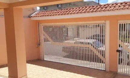 Casa à Venda  R$ 420.000,00. Localização: Campos Elíseos, Ribeirão Preto - SP.