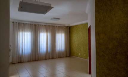 Casa à Venda R$ 960.000,00. Localização: Alto da Boa Vista, Ribeirão Preto - SP
