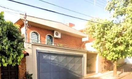 Sobrado à Venda R$ 900.000,00. Localização: Alto da Boa Vista, Ribeirão Preto - SP