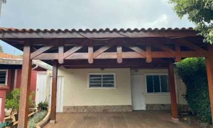 Casa à Venda no Condomínio Fechado R$ 565.000,00.Localização: Jardim Interlagos, Ribeirão Preto - SP.