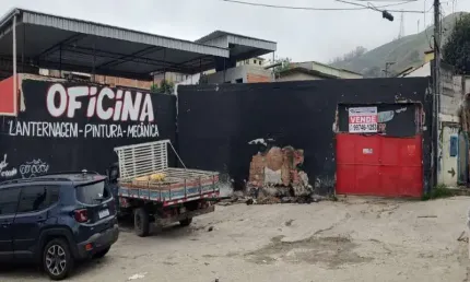 Barracão / Galpão / Depósito à venda na Avenida Joaquim Magalhães, 1089, Senador Vasconcelos, Rio de Janeiro por R$ 219.990