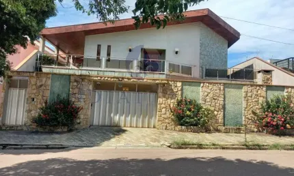Belíssima casa à venda no jardim florestal em jundiaí - a/c 346 m², te  400 m², 03 dormitórios, (02 suítes, 01 com hidro e closet) várias vagas, linda vista.