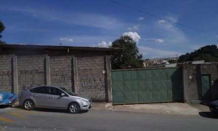 GALPÃO INDUSTRIAL À VENDA EM VÁRZEA PAULISTA - A/C  623 m², TE 1250 m² , pé direito de 6 m, entrada para caminhões, òtima localização.