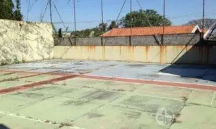 IMÓVEL COMERCIAL À VENDA NA COLONIA EM JUNDIAÍ - A/C 759 m², constituído por três prédios em terreno de 2.044 m²044 m²,