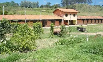 Belíssimo haras à venda no jacaré em cabreúva - a/c 2.000 m² em terreno de 78 mil m², estrutura completa.