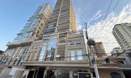 Apartamento com 3 quartos para alugar na Rua 132, 96, Centro, Itapema