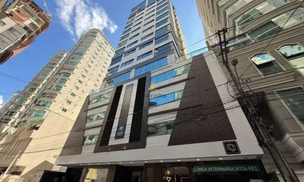 Apartamento com 3 quartos à venda na Rua 302, 134, Meia Praia, Itapema