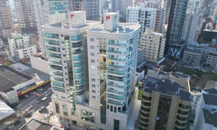 Apartamento com 3 quartos à venda na Rua Nereu Ramos, 10, Centro, Itapema
