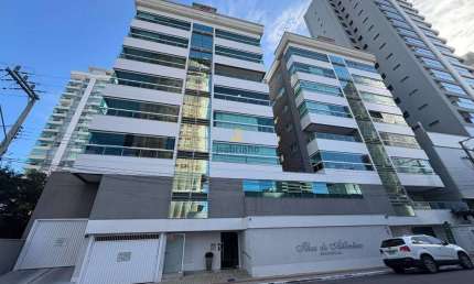Apartamento com 3 quartos para alugar na Rua 304, 692, Meia Praia, Itapema