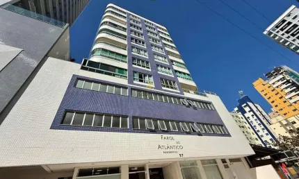 Apartamento com 3 quartos para alugar na Rua 240, 57, Meia Praia, Itapema