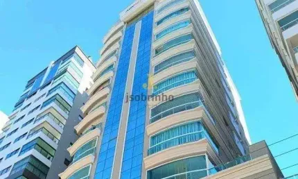 Apartamento com 3 quartos para alugar na Rua 302, 104, Meia Praia, Itapema
