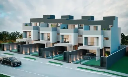 Casa Moderna com Acabamento Premium e Amplo Terreno