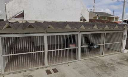 Seu Refúgio à Beira-Mar: Sobrado à Venda em Matinhos-PR!