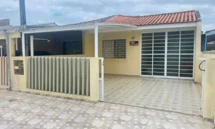 Casa com piscina em balneário shangri-lá, pontal do paraná!