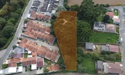 Terreno amplo e plano em excelente localização de Campo Largo!