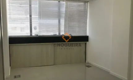Casa comercial à venda no Estreito, Florianópolis 