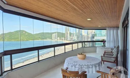 Apartamento frente mar com 4 quartos e 2 vagas barra sul  bc