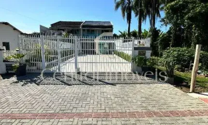 Casa a Venda no Centro de Baln. Picarras 550M da Praia